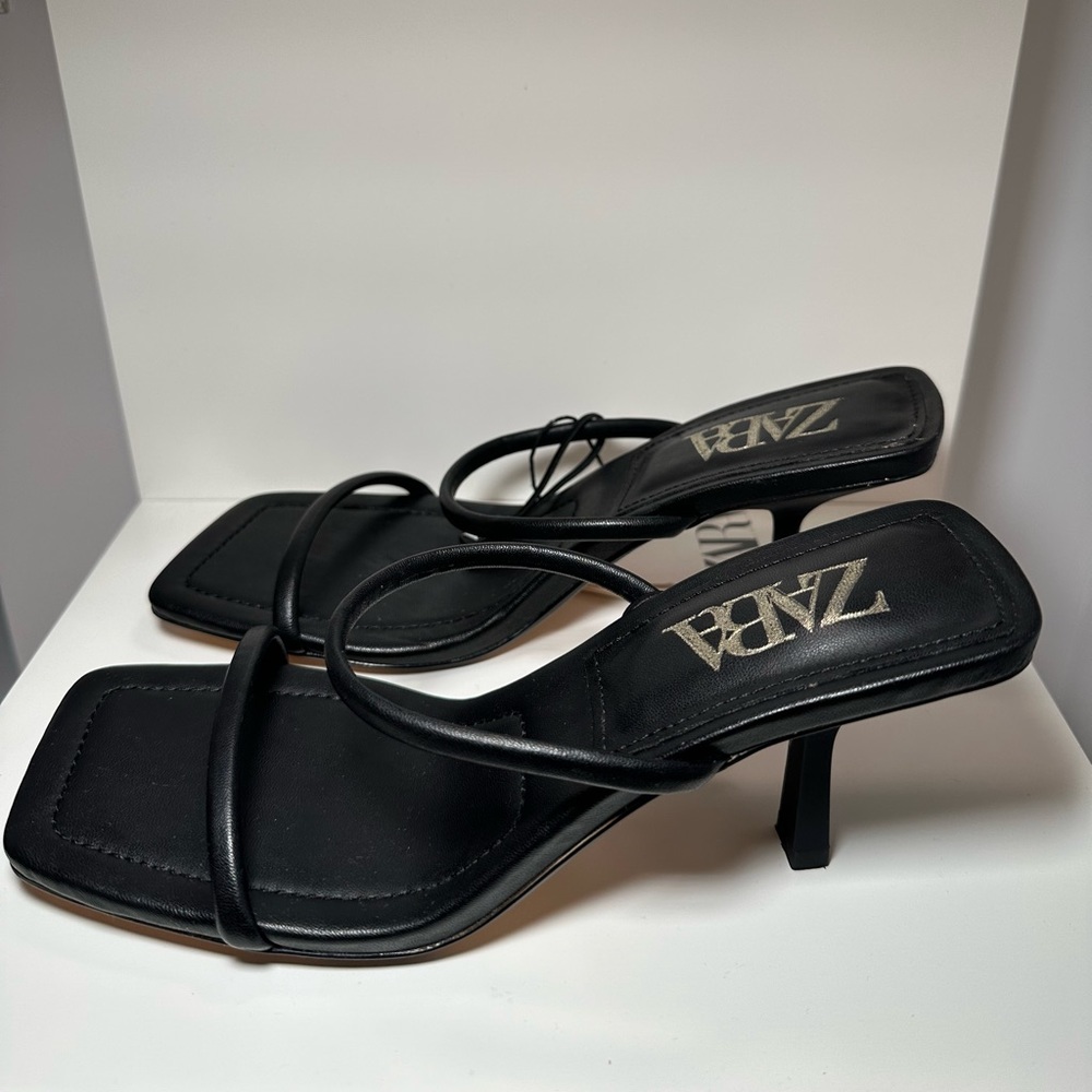 Zara Black Low Heel Sandal